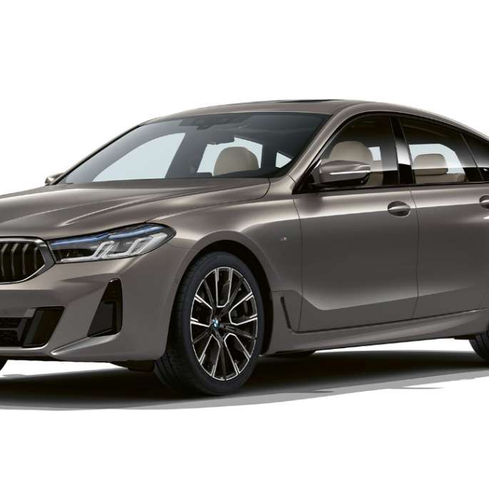 BMW serije 6 Gran Turismo M Sport paket G32 2020 BMW serije 6 Gran Turismo G32 640i xDrive 2020 M Sport paket Bernina Grey Amber efekt tročetvrtinski prednji prikaz