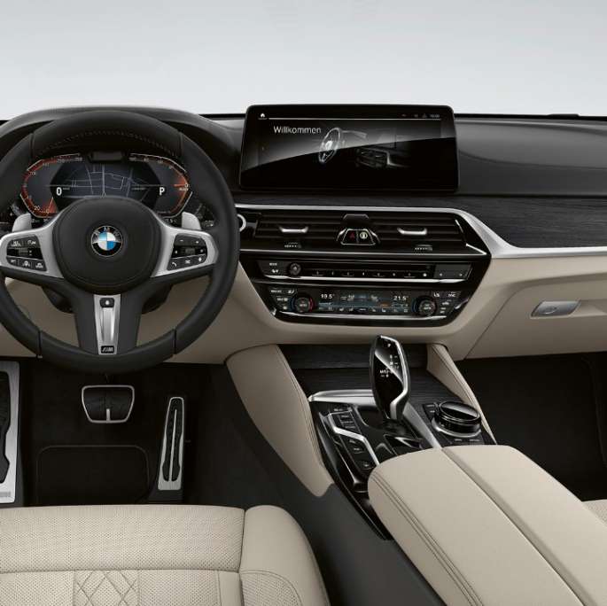 Kokpit BMW serije 6 Gran Turismo M Sport paket G32 2020 BMW serije 6 Gran Turismo G32 640i xDrive 2020 M Sport paket koža ‘Nappa’ unutrašnjost Ivory White