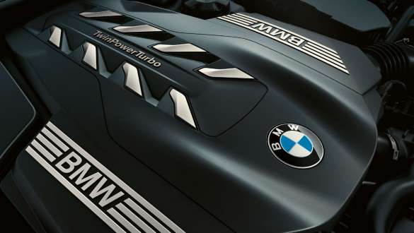 BMW TwinPower Turbo osmerocilindarski benzinski motor BMW serije 7 Limuzina: detaljan prikaz BMW TwinPower Turbo osmerocilindarskog benzinskog motora