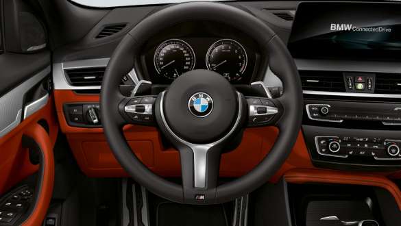 Kokpit BMW X2 M35i (F39) Kokpit Aktivni tempomat s funkcijom Stop&Go BMW X2 M35i (F39) unutrašnjost