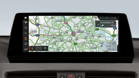 Real Time Traffic Information BMW X2 M35i (F39) Real Time Traffic Information RTTI BMW X2 M35i (F39) unutrašnjost