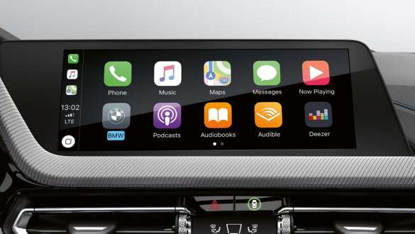 Priprema za Apple CarPlay®. BMW M135i xDrive s pripremom za Apple CarPlay®.