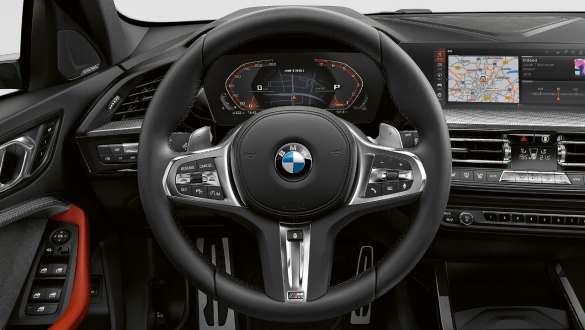 M sportsko upravljanje. BMW M135i xDrive s M sportskim upravljanjem.