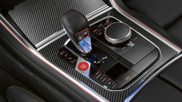 8-stupanjski M Steptronic mjenjač. BMW M8 Competition Coupé s 8-stupanjskim M Steptronic mjenjačem.