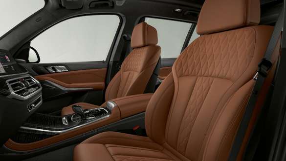 BMW X7 M automobil sa BMW Individual kožnim letvicama unutrašnjosti 'Merino' G07 2019 BMW X7 M automobil sa BMW Individual kožnim letvicama unutrašnjosti 'Merino' G07 2019 unutrašnjost