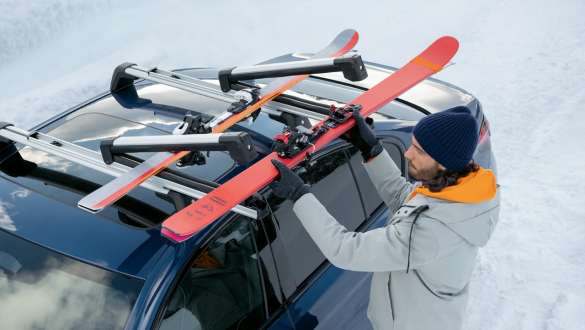 BMW nosač za skije i snowboard BMW dodaci jesen zima BMW nosač za skije i snowboard