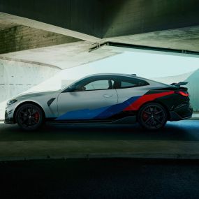 BMW M4 G82 bočni prikaz BMW M Performance dijelovi BMW M4 G82 bočni prikaz