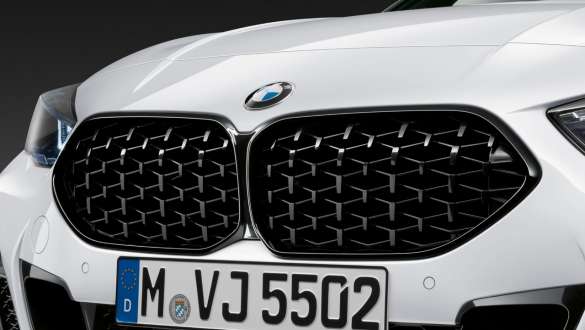M rešetka bubrega crna visoki sjaj BMW serije 2 Gran Coupé F44 M Performance dijelovi M rešetka bubrega crna visoki sjaj BMW serije 2 Gran Coupé F44 M Performance dijelovi krupni plan