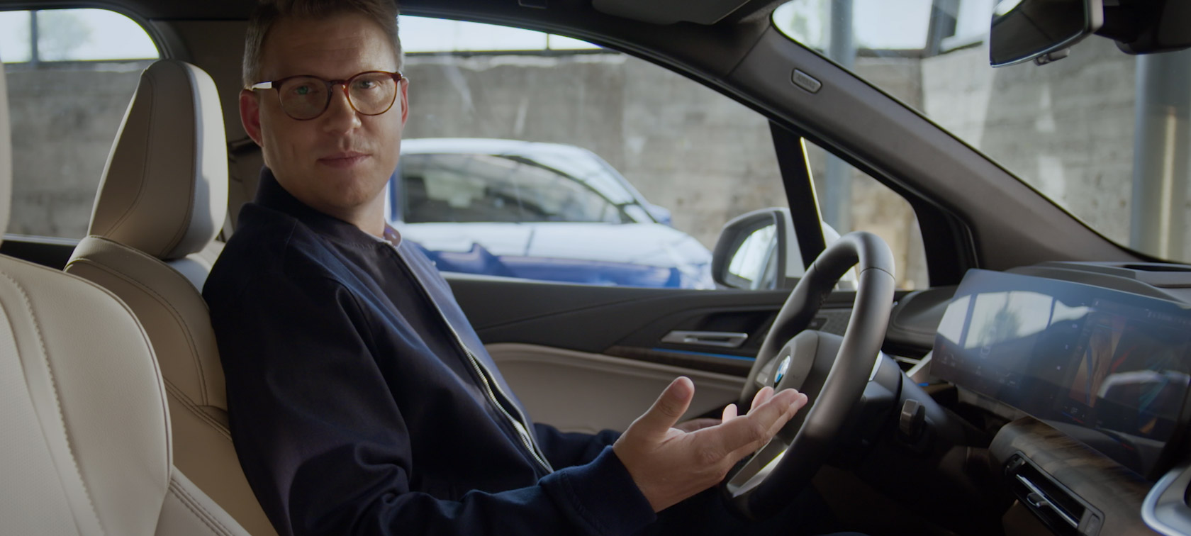 BMW serije 2 Active Tourer U06 2021 BMW iDrive BMW Operativni sustav 8 Video