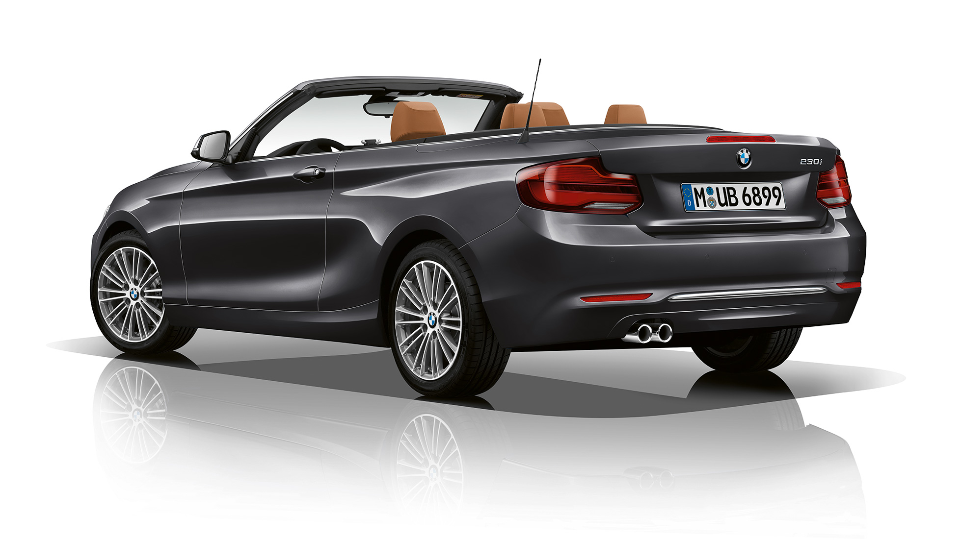 BMW serije 2 Cabrio, tročetvrtinski stražnji prikaz Modela Luxury Line BMW serije 2 Cabrio, tročetvrtinski stražnji prikaz Modela Luxury Line