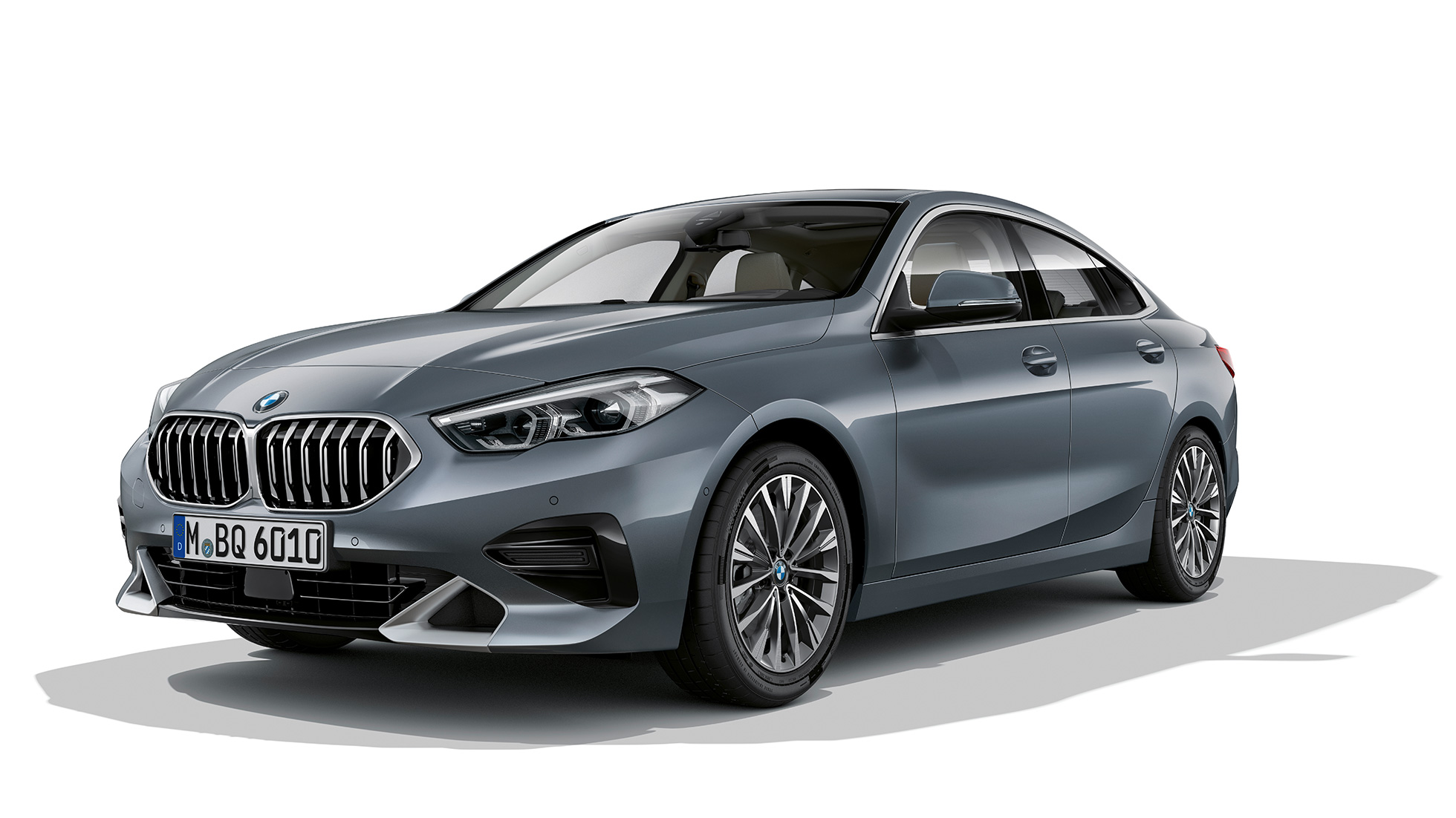BMW rešetka sa bubrezima BMW serije 2 Gran Coupé model Luxury Line BMW rešetka sa bubrezima BMW serije 2 Gran Coupé model Luxury Line Storm Bay metalik F44 tročetvrtinski prednji pogled