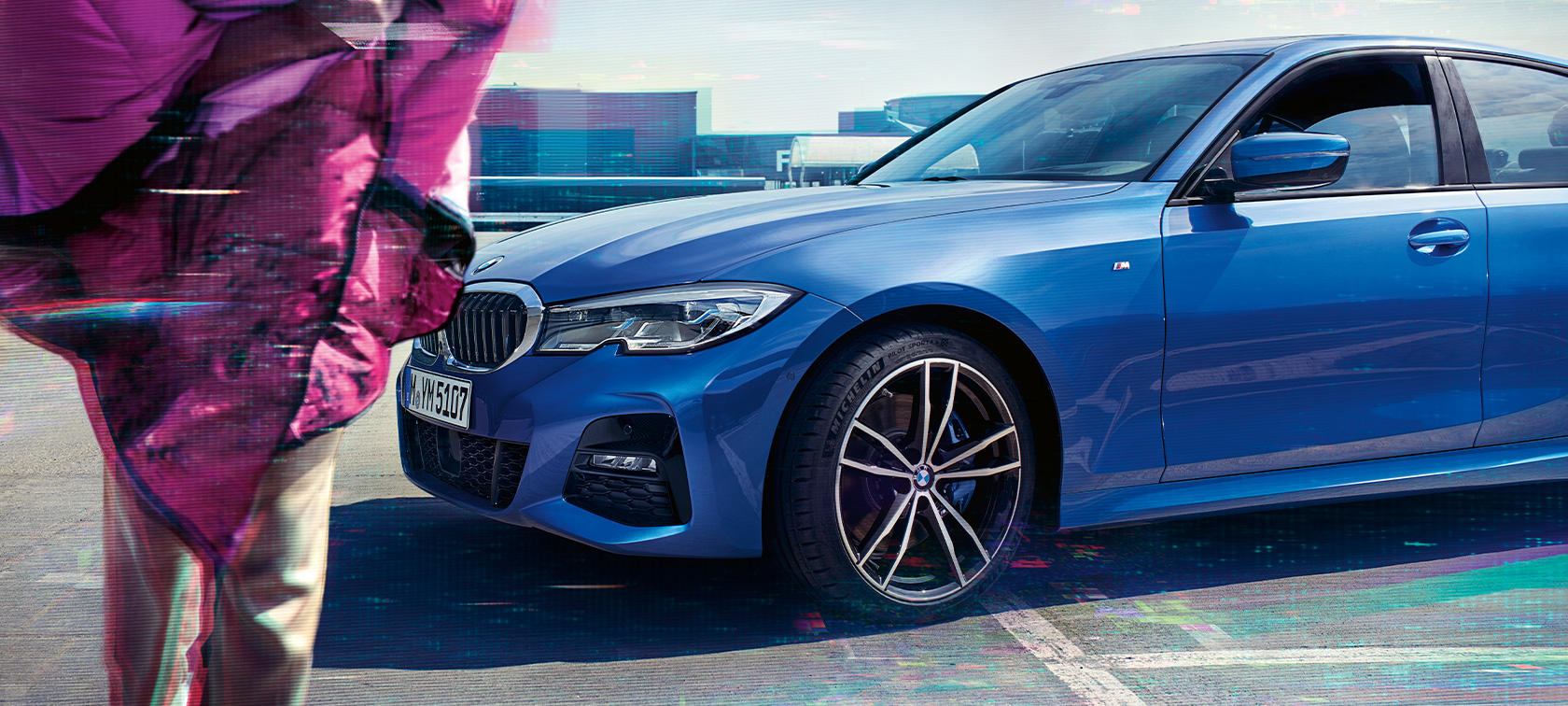 Povezanost sustava pomoći vozaču BMW-a serije 3 Limuzina Povezanost sustava pomoći vozaču BMW-a serije 3 Limuzina BMW 330i