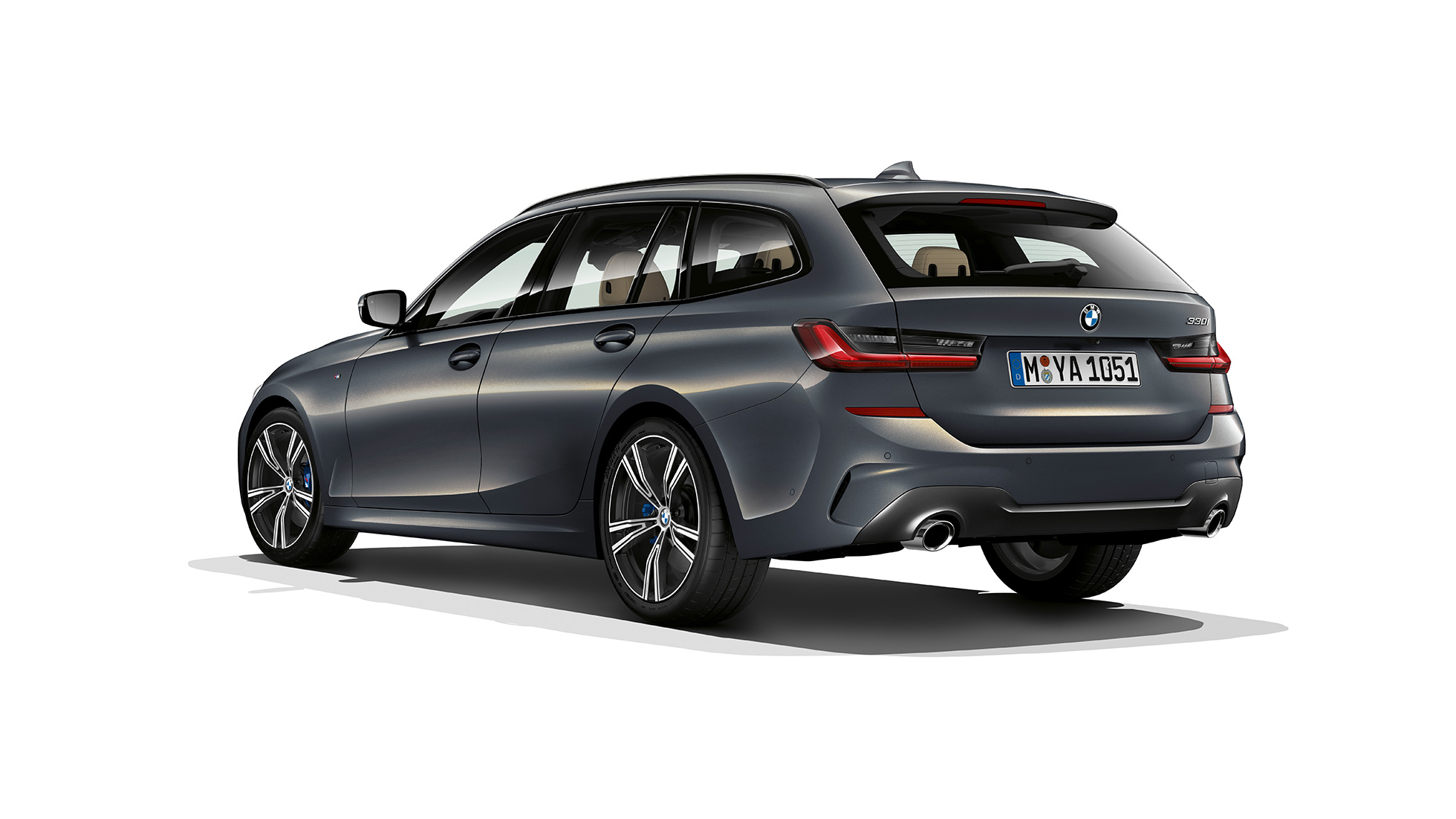 Tročetvrtinski prikaz stražnjeg kraja modela M Sport BMW serije 3 Touring, tročetvrtinski prikaz stražnjeg kraja modela M Sport