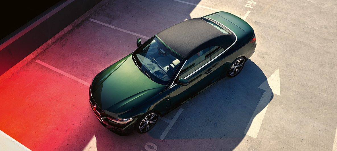 Meki krov BMW serije 4 Cabrio G23 2020 Meki krov BMW serije 4 Cabrio G23 2020 Sanremo Green metalik ptičja perspektiva
