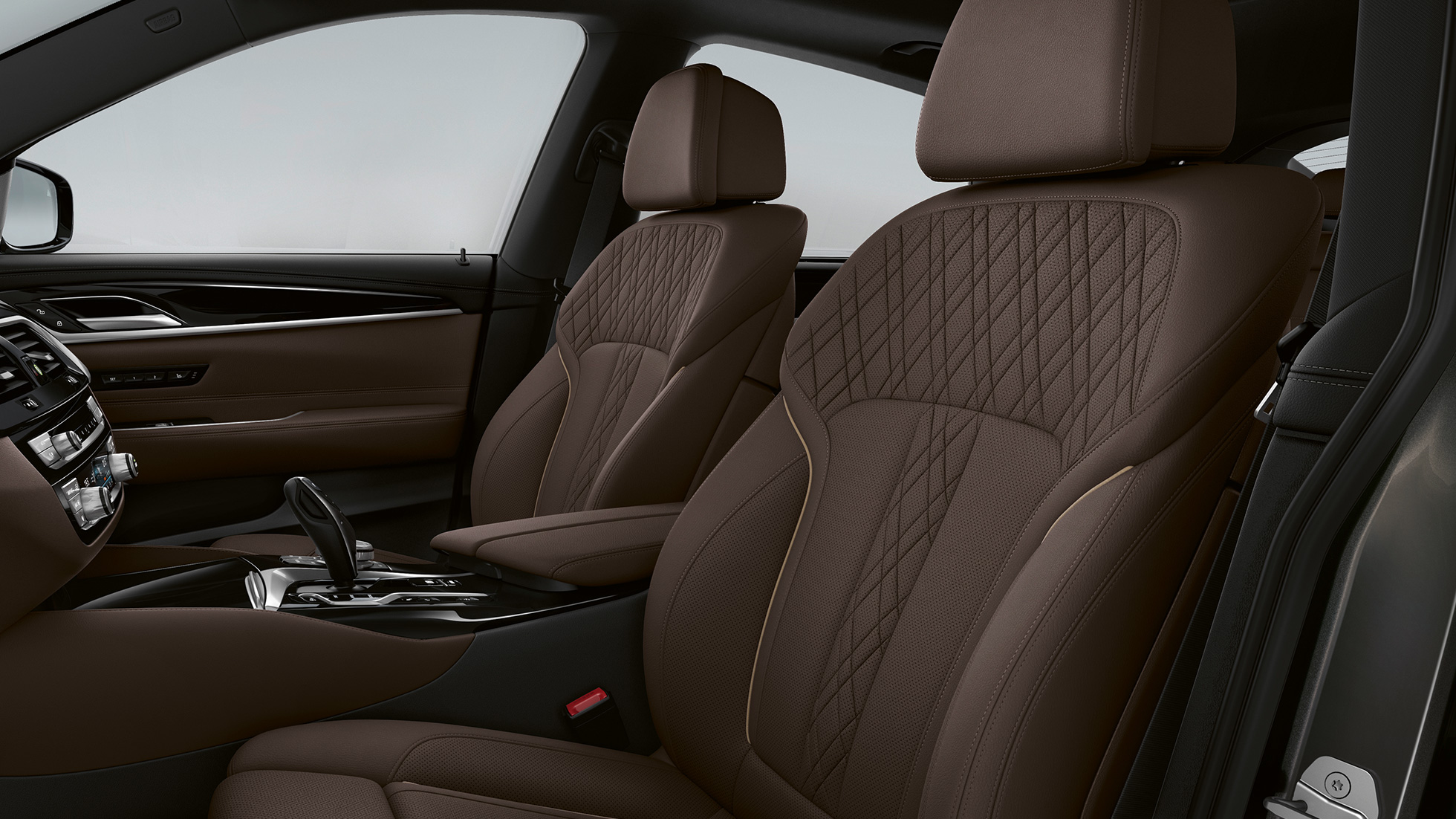 Presvlake BMW serije 6 Gran Turismo Luxury Line G32 2020 Presvlake u ekskluzivnoj koži ‘Nappa’ Mokka BMW serije 6 Gran Turismo G32 640d xDrive 2020 Luxury Line unutrašnjost