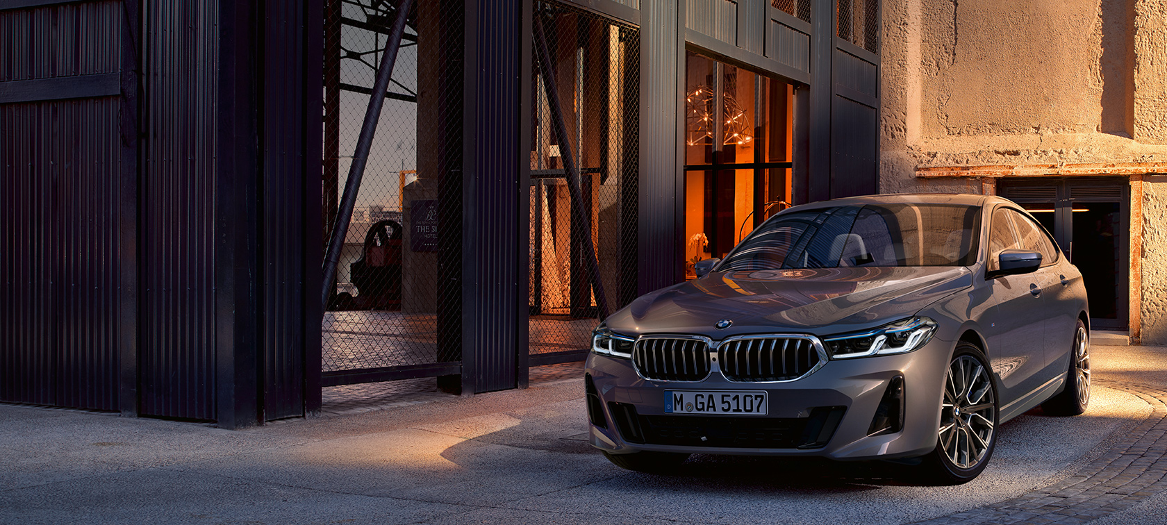 BMW serije 6 Gran turismo G32 2020 BMW serije 6 Gran Turismo 640i xDrive G32 2020 Bernina Grey tročetvrtinski prednji prikaz