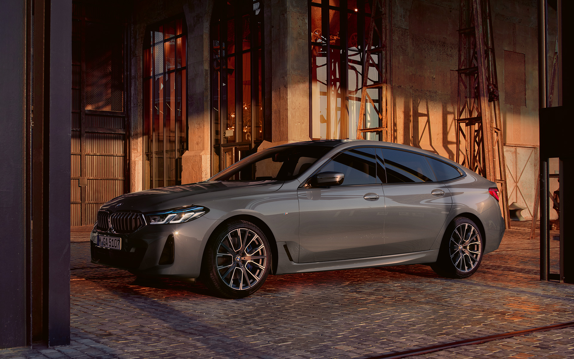 Silueta BMW serije 6 Gran Turismo G32 2020 BMW serije 6 Gran Turismo 640i xDrive G32 2020 Bernina Grey pogled s boka