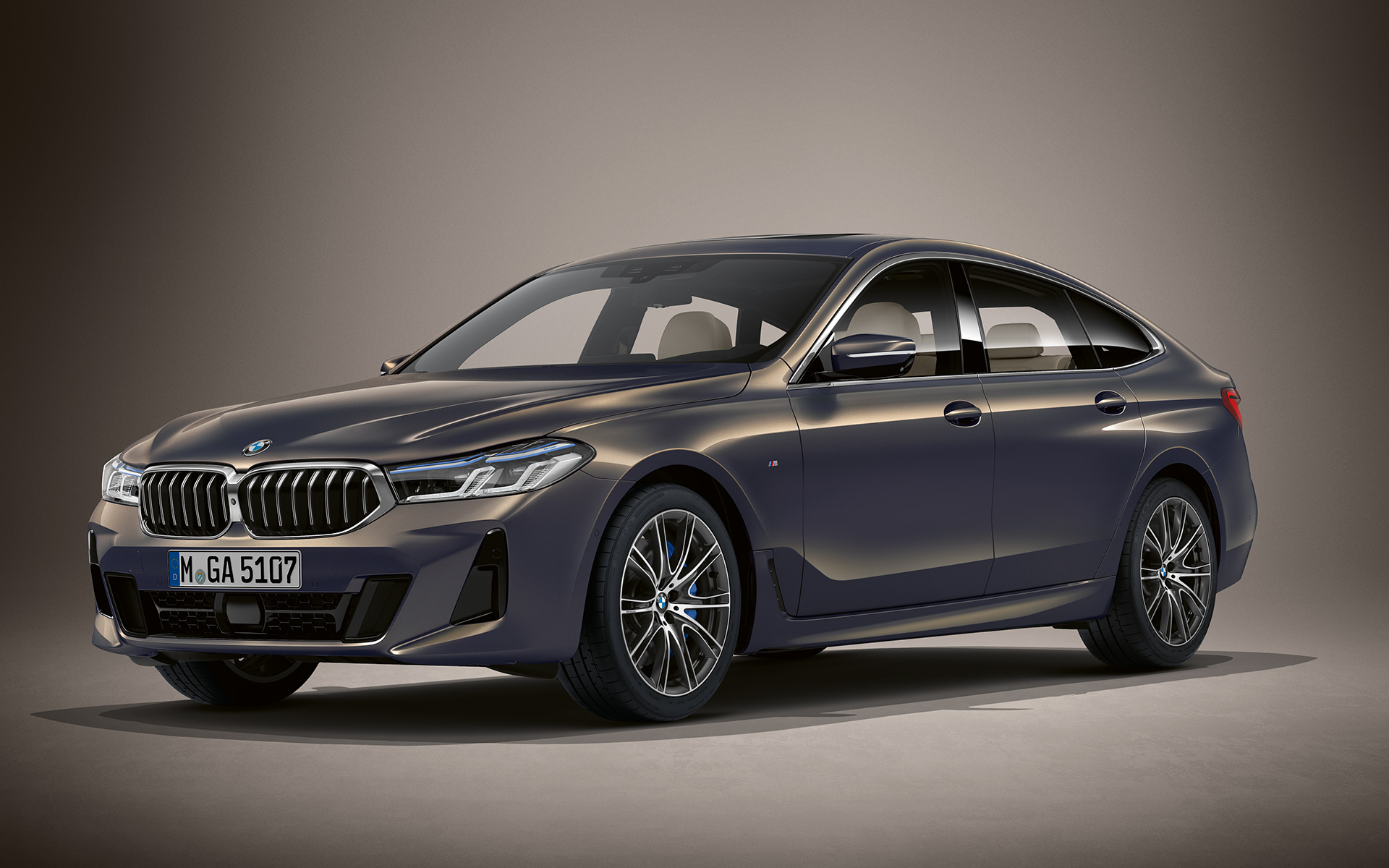 BMW Individual boja karoserije Alvit Grey metalik BMW serije 6 Gran Turismo G32 2020 BMW Individual boja karoserije Alvit Grey metalik BMW serije 6 Gran Turismo G32 2020 tročetvrtinski pogled sprijeda u mirovanju