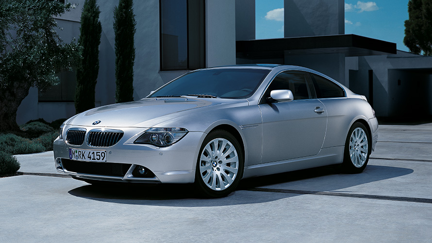 BMW serije 6 Coupé (E63) tročetvrtinski pogled s boka u mirovanju BMW serije 6 Coupé (E63) tročetvrtinski pogled s boka u mirovanju