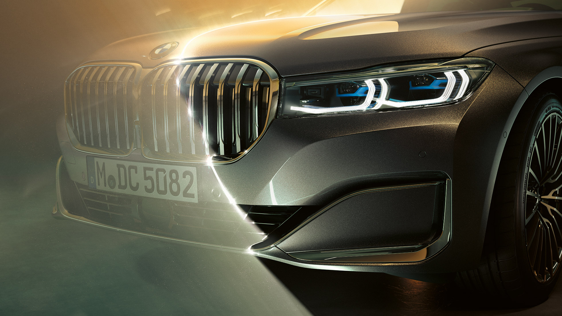 Velika maska i lasersko svjetlo BMW-a serije 7 Limuzina BMW serije 7 Limuzina: detaljan prikaz prednjeg kraja s velikom maskom i laserskim svjetlom
