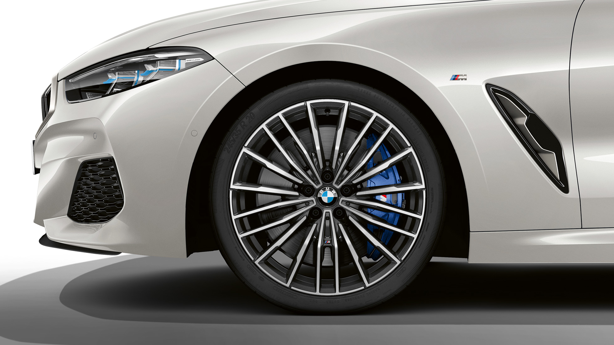 BMW M850i xDrive, 20” lakometalni kotači Multi-Spoke 729 M. BMW M850i xDrive, 20” lakometalni kotači Multi-Spoke 729 M.