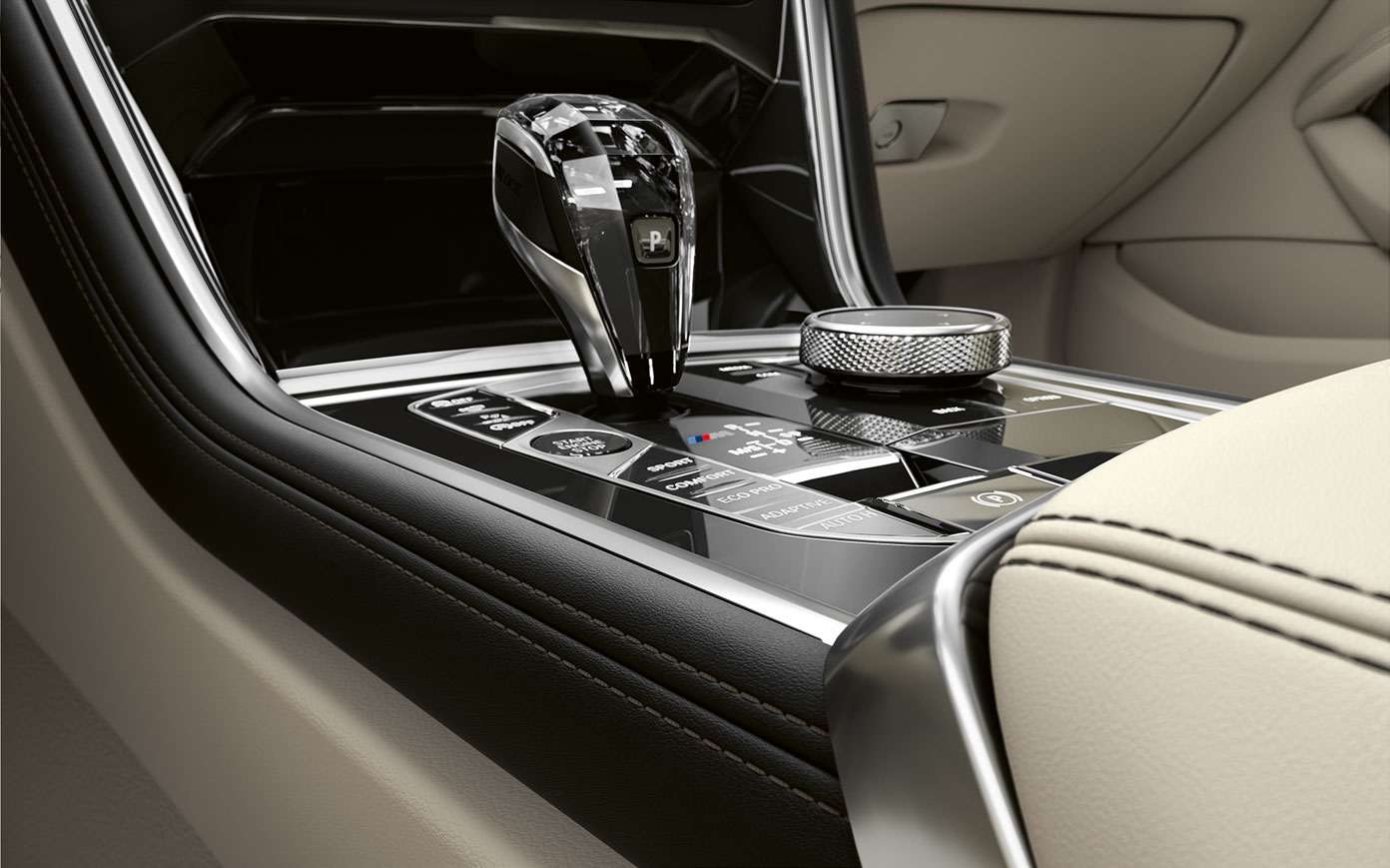 BMW serije 8 Coupé, središnja konzola. Detaljan prikaz središnje konzole BMW-a serije 8 Coupé.