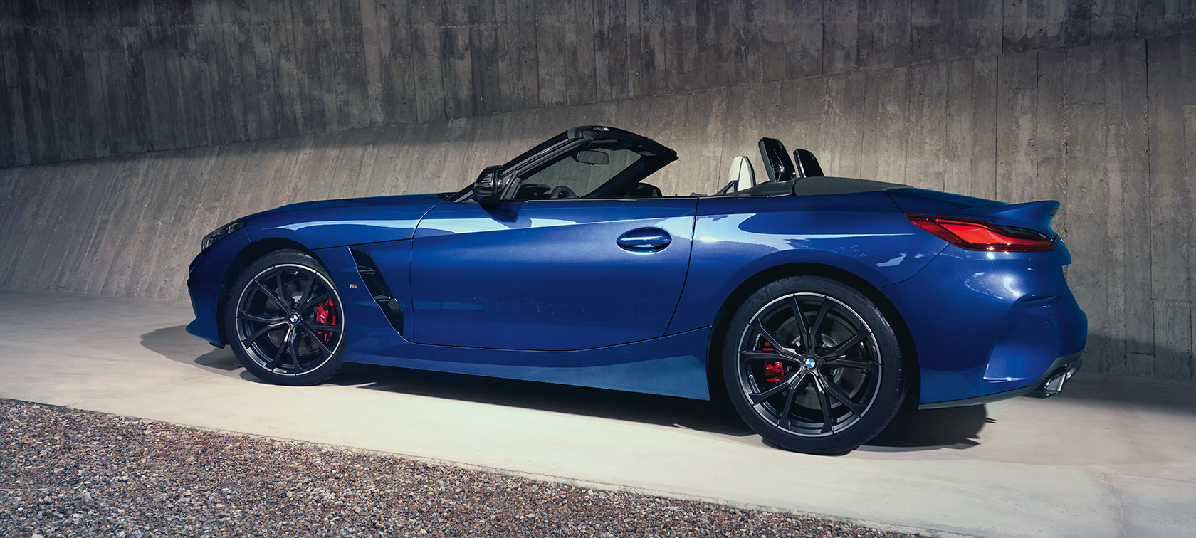 BMW Z4 M40i G29 Portimao Blue vanjština BMW Z4 M40i G29 2022 Portimao Blue vanjština