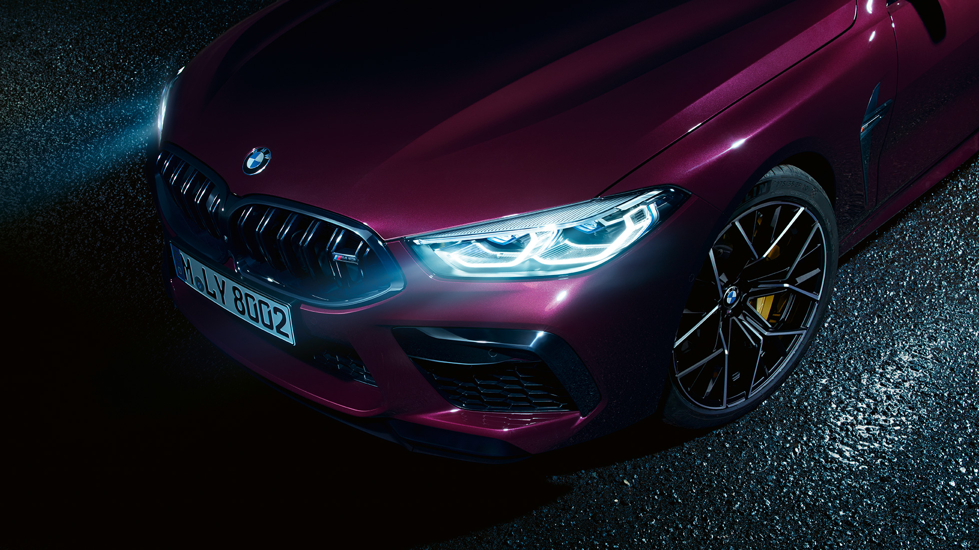 Detaljan bočni prikaz BMW-a M8 Competition Gran Coupé Detaljan bočni prikaz BMW-a M8 Competition Gran Coupé s BMW Laserlight F93 2020 BMW Individual Ametrine metalik bojom