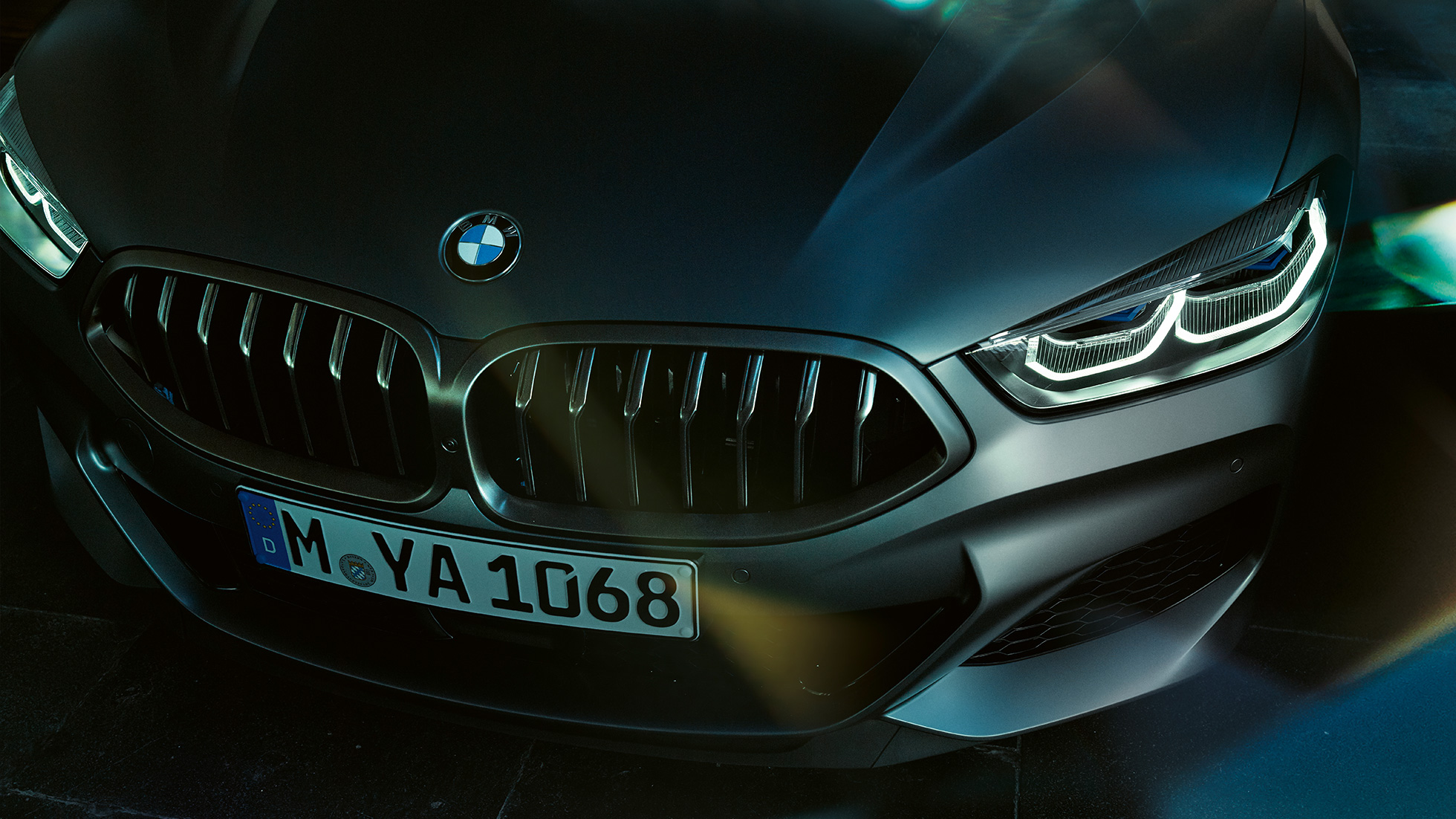 Rešetka maske BMW-a M850i xDrive Gran Coupé Rešetka maske BMW-a M850i xDrive Gran Coupé G16 2019 BMW Individual Frozen Bluestone metalik boje