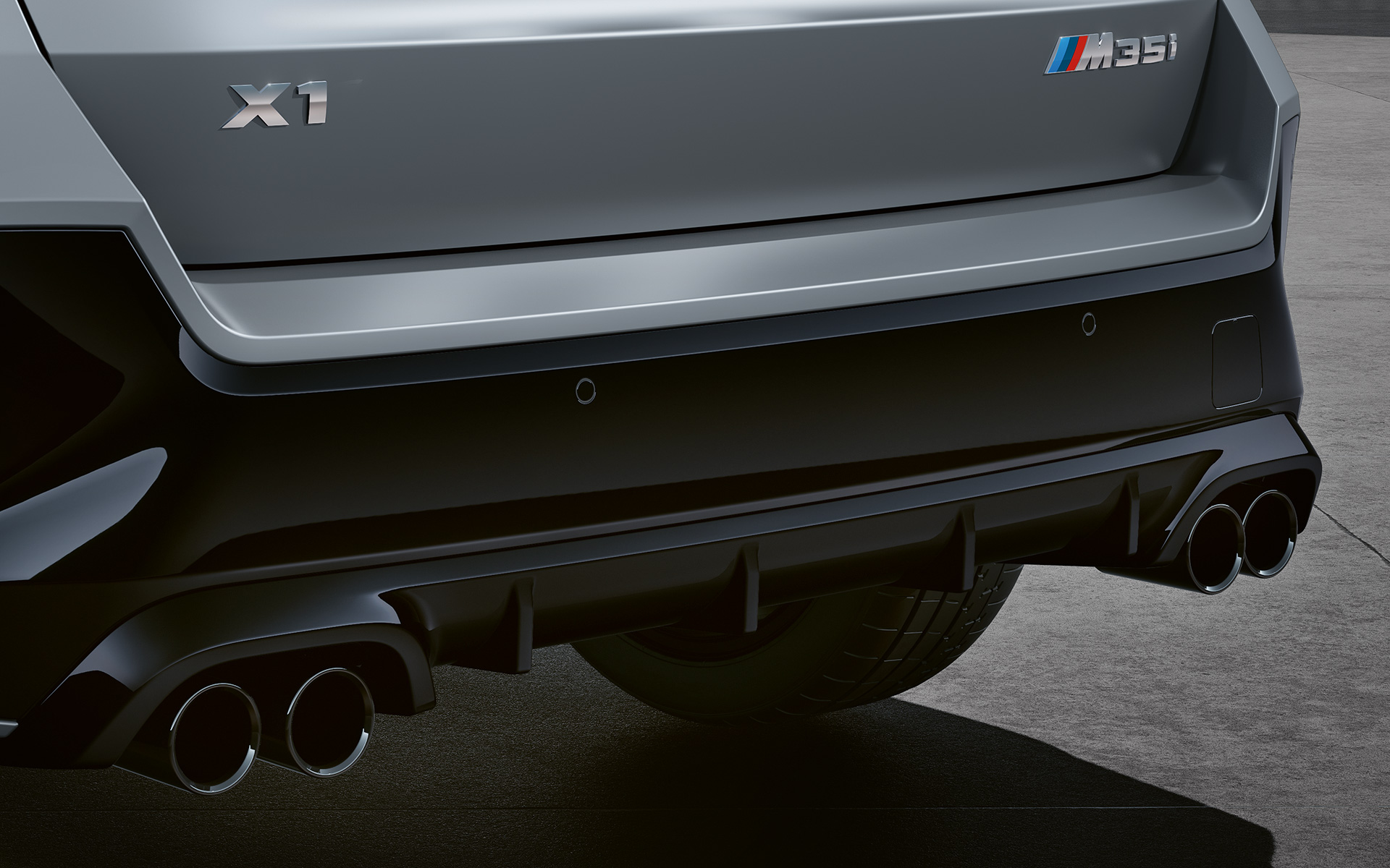 BMW X1 M35i xDrive detalji ispušne cijevi BMW X1 M35i xDrive Detalji vanjštine ispušne cijevi