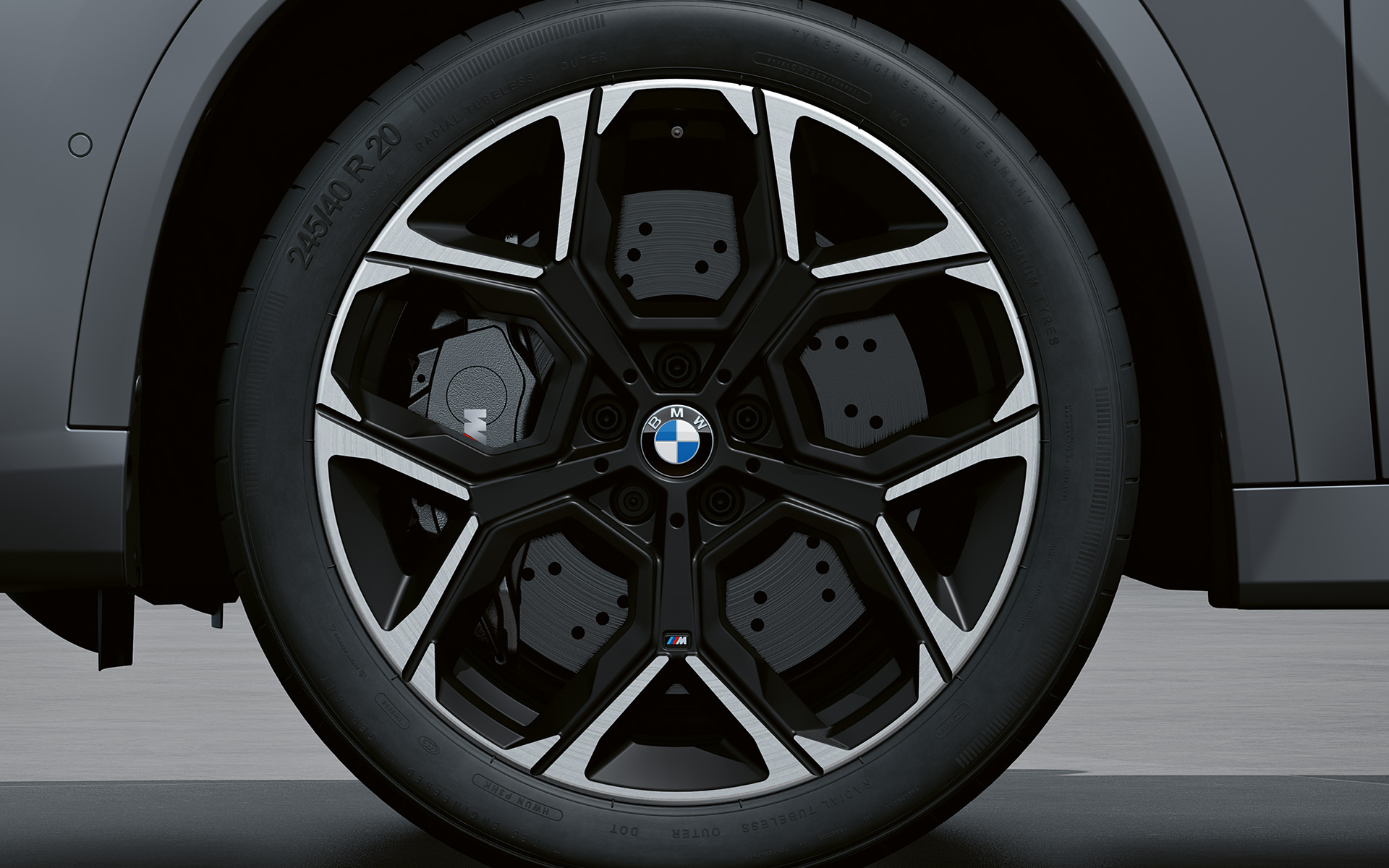 BMW X1 M35i xDrive lakometalni naplatci BMW X1 M35i xDrive Vanjština lakometalni naplatci