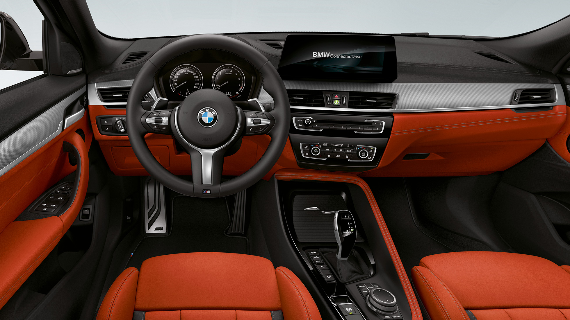 Kokpit BMW-a X2 M35i Kokpit BMW-a X2 M35i F39 u unutrašnjosti