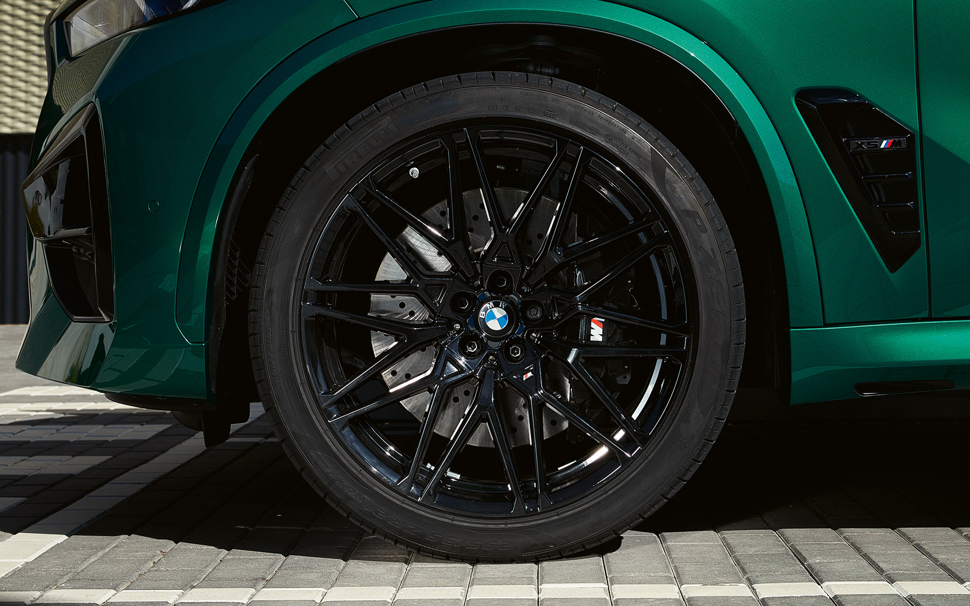 BMW X5 M Competition F95 21"/22" M naplatci od lake legure star spoke 818 M crni BMW X5 M Competition F95 2023 21"/22" M naplatci od lake legure star spoke 818 M crni