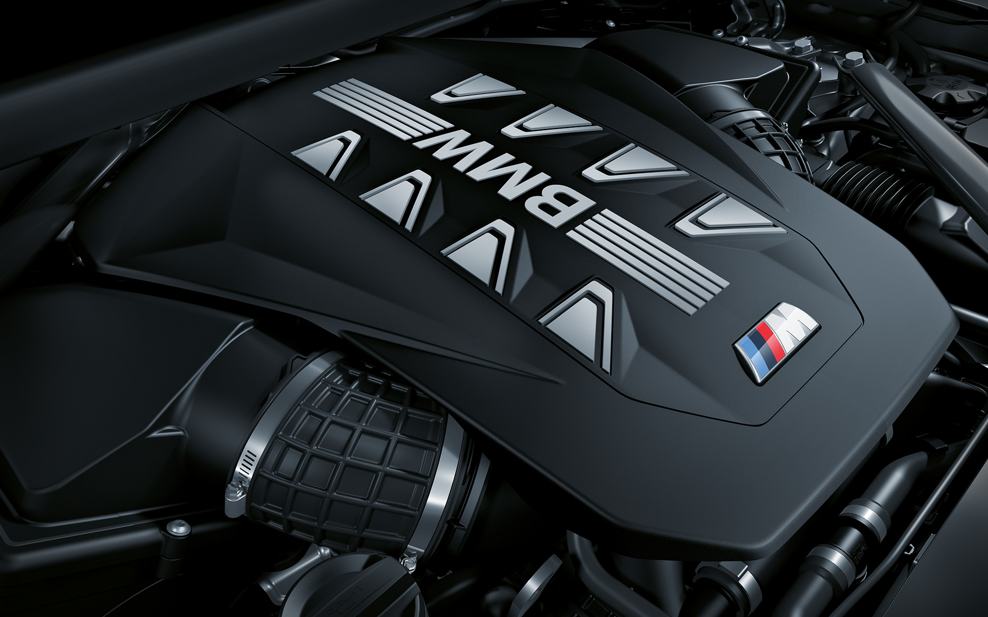 BMW X5 M60i xDrive G05 MP motor BMW X5 M60i xDrive G05 MP motor krupni plan