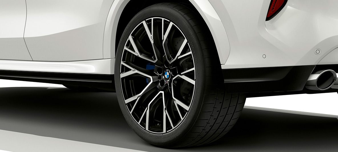 21-inčnih M lakometalni kotači Bicolor Orbitgrey BMW-a X6 M Detaljan prikaz 21-inčnih M lakometalnih kotača Bicolor Orbitgrey BMW-a X6 M F96 SUV 2020
