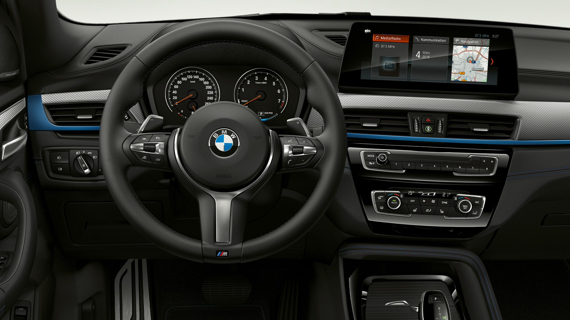 BMW X1, Model M Sport, unutrašnjost BMW X1, Model M Sport, unutrašnjost sa fokusom na kokpit