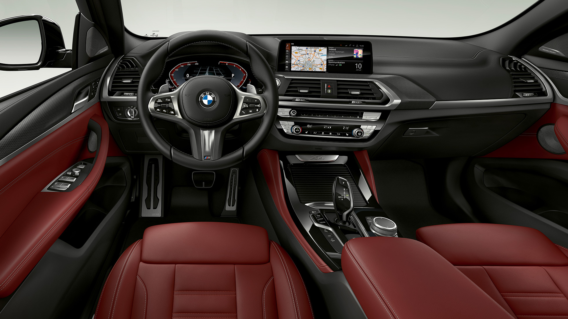 Kokpit BMW X4 xDrive30i Model M Sport X Kokpit xDrive30i BMW X4 Model M Sport X G02 2018 unutrašnjost