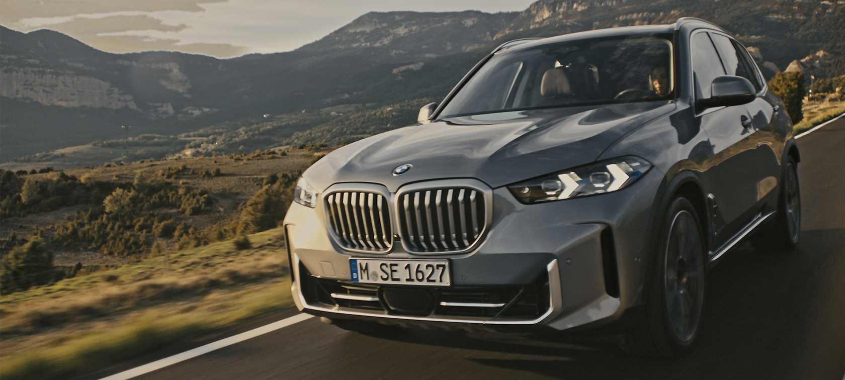 Video dizajn vanjštine BMW X5 G05 LCI BMW X5 G05 LCI Video dizajn vanjštine