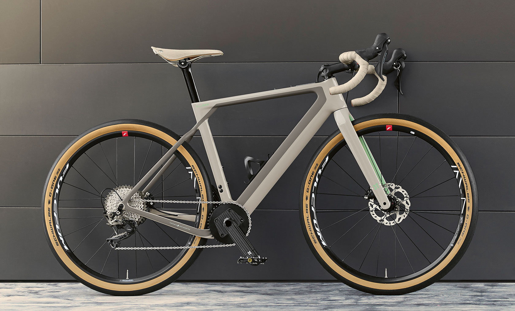 3T za BMW Gravelbike. Fotografija prikazuje prednji dio 3T za BMW Gravelbike.