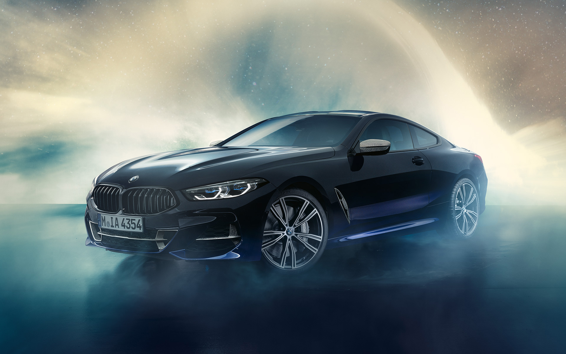 BMW Individual M850i NIGHT SKY G15 2019 tročetvrtinski pogled sprijeda ispred kiše meteora BMW Individual M850i NIGHT SKY G15 2019 tročetvrtinski pogled sprijeda ispred kiše meteora