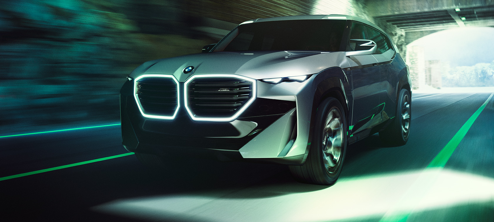 BMW Concept XM (G09) Tročetvrtinski pogled sprijeda u mirovanju BMW Concept XM (G09) Tročetvrtinski pogled sprijeda u mirovanju