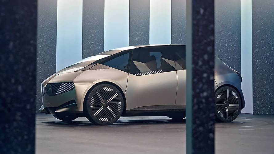 Video monolitni dizajn BMW i Vision Circular 2021 BMW i Vision Circular 2021 vizionarski automobil monolitni dizajn videozapis