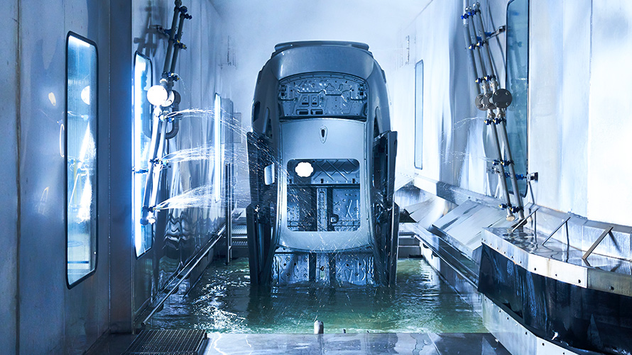 BMW Sustainability održive boje za vozila BMW Sustainability održivo vozilo boji BMW vozilo u procesu lakiranja