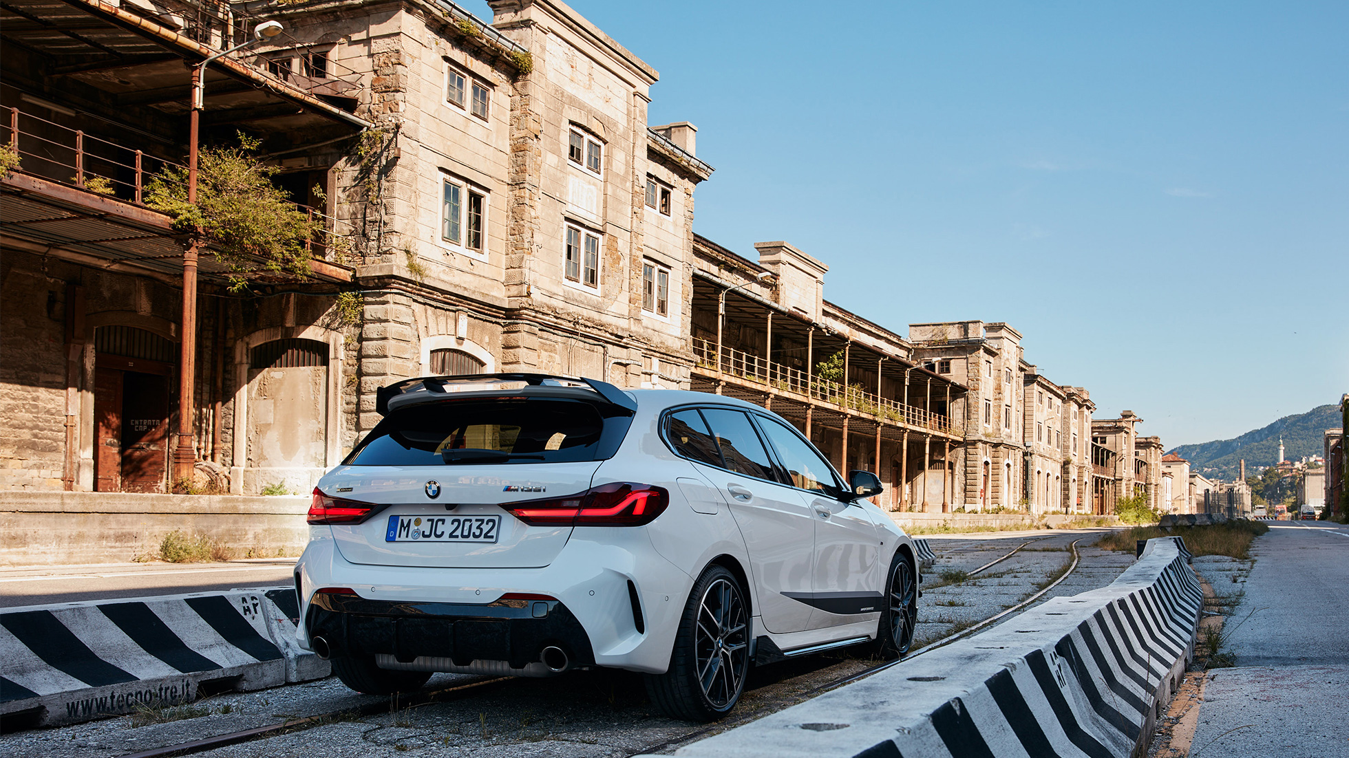 BMW M135i xDrive BMW M Performance dizajn 01 BMW serije 1 BMW M135i xDrive BMW M Performance dizajn 01