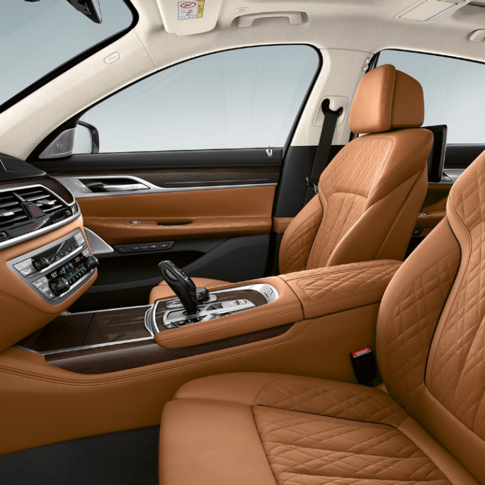 Dizajn BMW-a serije 7 Limuzina s opcijom Exterior Design Pure Excellence, kožne presvlake BMW serije 7 Limuzina s opcijom Exterior Design Pure Excellence, presvlake od Nappa kože